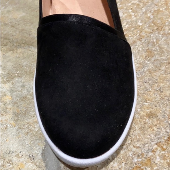 New, Kenneth Cole, black faux suede loafers - Picture 4 of 7